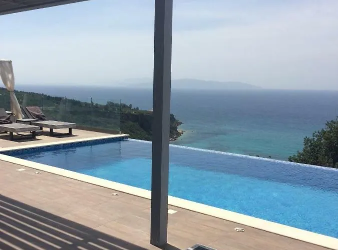 Mystique View فيلة