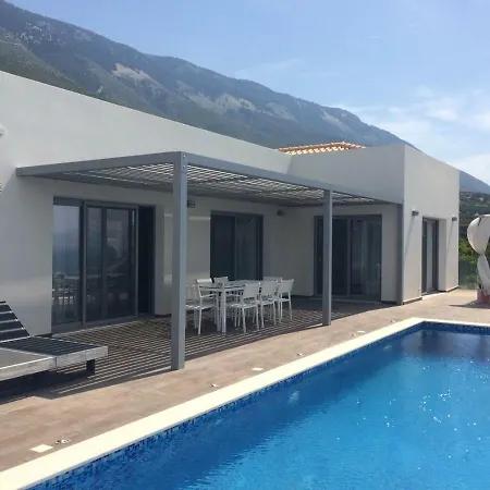 Willa Mystique View *